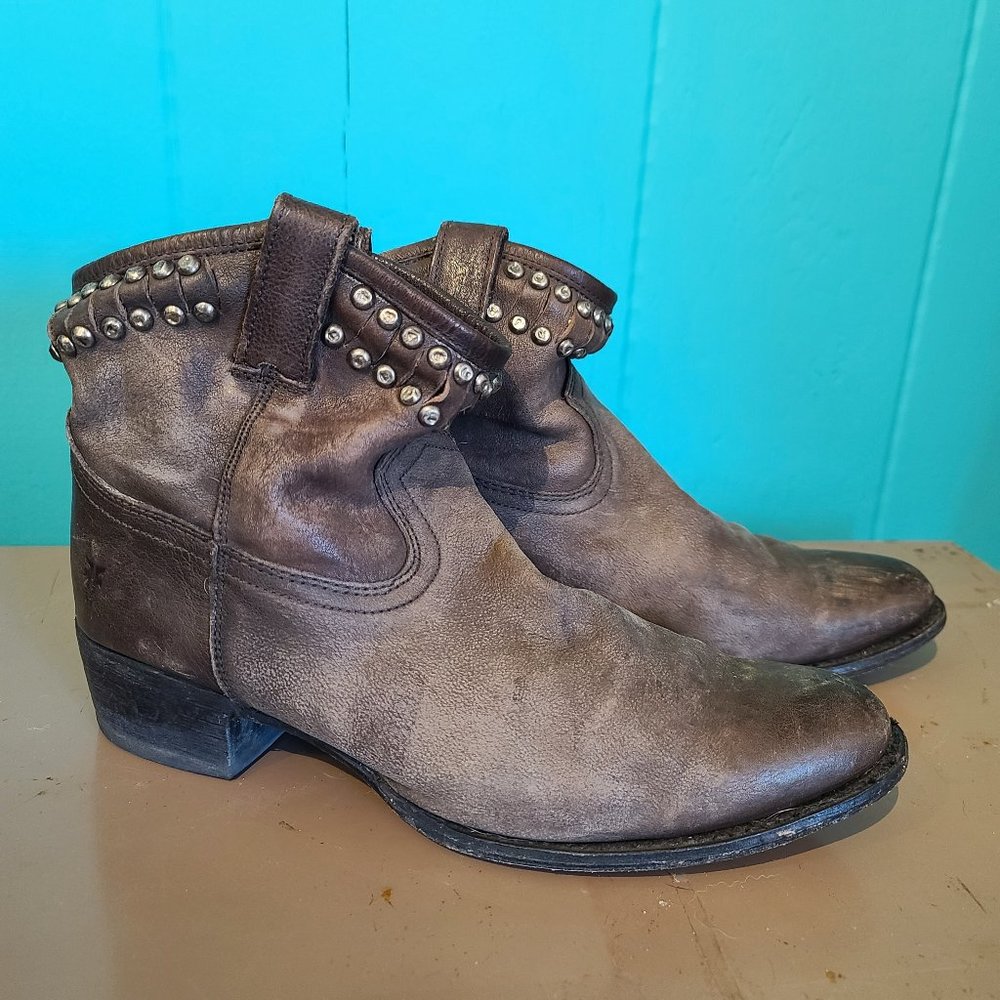 Frye Diana Cut Stud Boot - Size 10